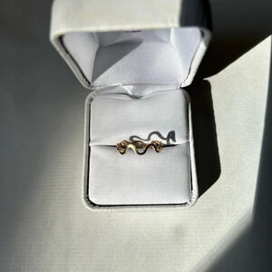 3/$20 Gold Tone Hoop Abstract Designed Swirl Curvy Ring Size 6